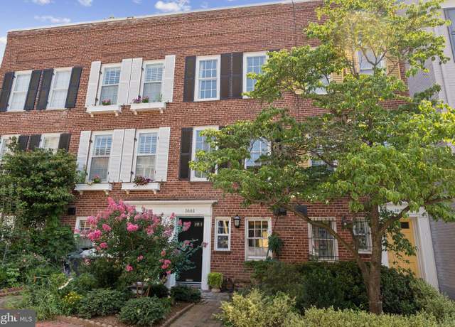 Property at 1661 32nd St NW, Washington, DC 20007, 2 beds, 2.5 baths