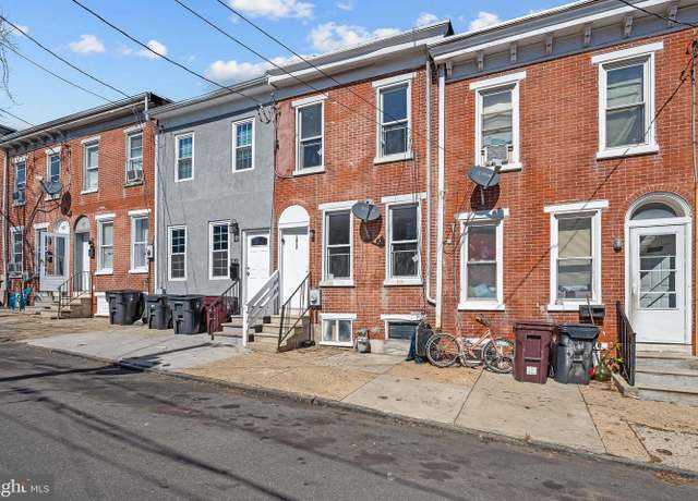 Property at 1017 W 7th St, Wilmington, DE 19805, 3 beds, 1 bath