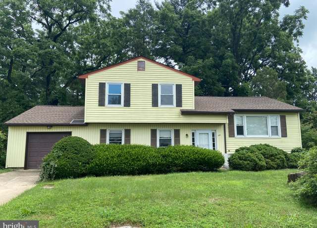 Property at 34 Ross Rd, Wilmington, DE 19810, 3 beds, 1.5 baths