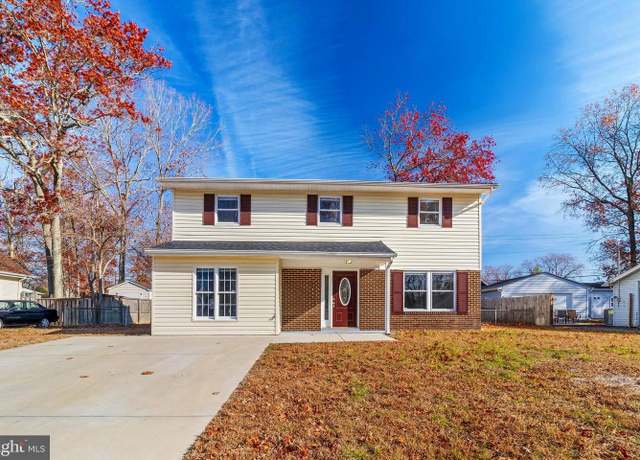 Property at 1115 Clark Ave, Waldorf, MD 20602, 5 beds, 2.5 baths