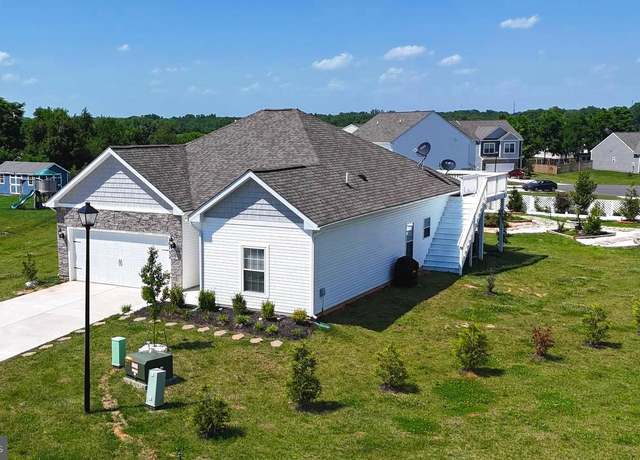 Property at 18732 Ballantyne Way, Hagerstown, MD 21740, 3 beds, 2 baths