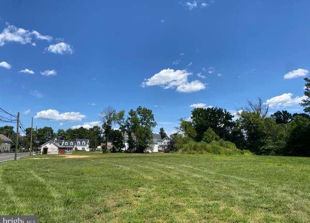 Property at 5 Crosswicks Chesterfield Rd, Chesterfield, NJ 08515