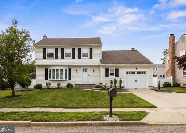 Property at 52 Yale Rd, Marlton, NJ 08053, 3 beds, 2.5 baths