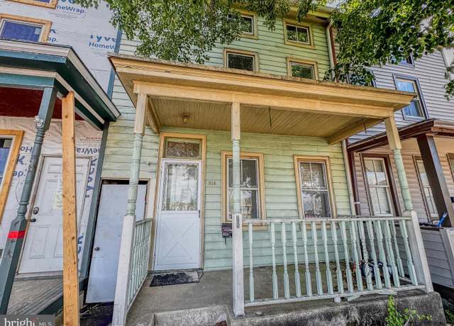 Property at 315 Stacy St, Burlington, NJ 08016, 5 beds, 1 bath