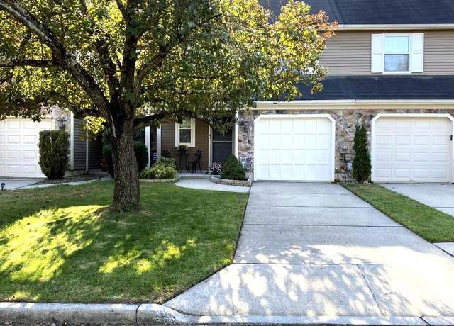 Property at 313 Hazelwood Ln, Marlton, NJ 08053, 2 beds, 2.5 baths