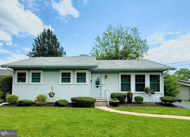 Property at 4816 Virginia Rd, Mechanicsburg, PA 17050, 3 beds, 1 bath