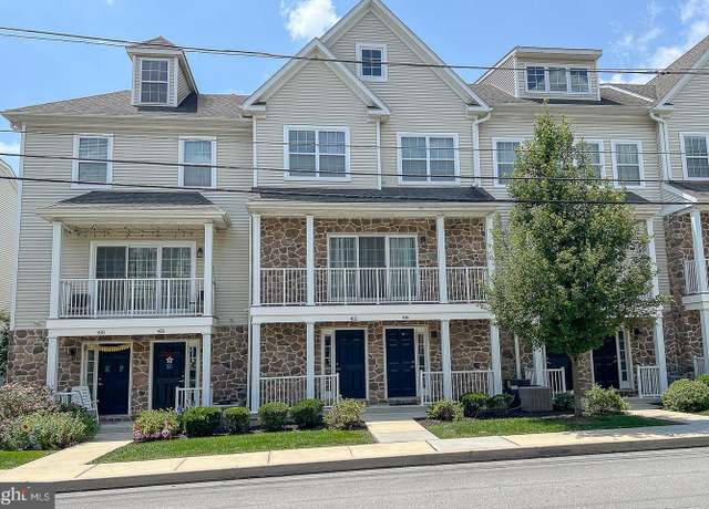 Property at 412 Danielle Way, West Chester, PA 19382, 3 beds, 3.5 baths