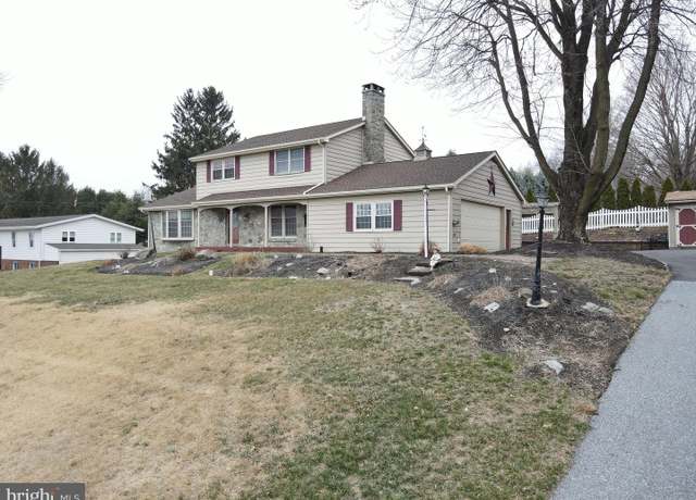 Property at 137 Hill Rd, New Holland, PA 17557, 3 beds, 2.5 baths