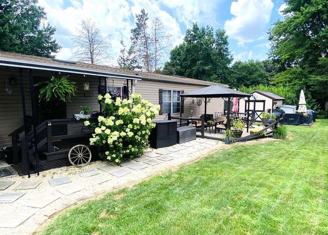 Property at 1016 Redwood Dr, Breinigsville, PA 18031, 3 beds, 2 baths