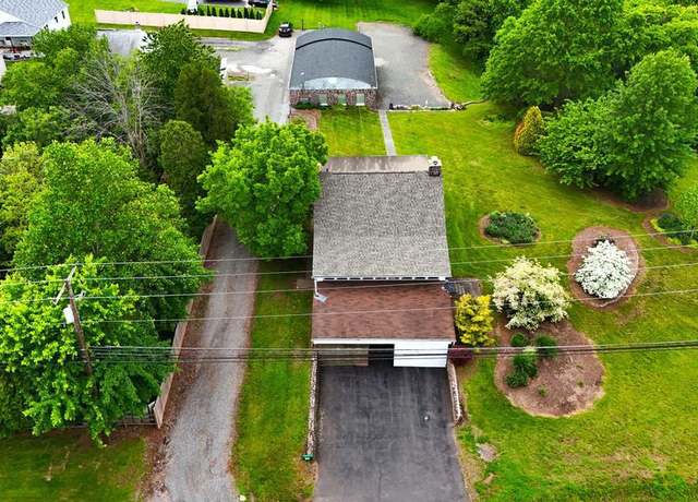 Property at 152 Montgomery Ave, Boyertown, PA 19512, 5 beds, 3 baths