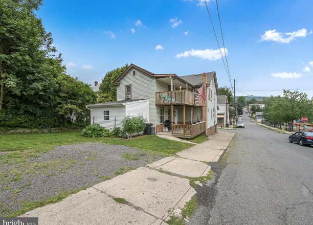 Property at 300 Penn, Tamaqua, PA 18252, 5 beds, 2.5 baths