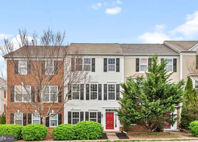 Property at 4996 Centreville Farms Rd, Centreville, VA 20120, 3 beds, 3 baths