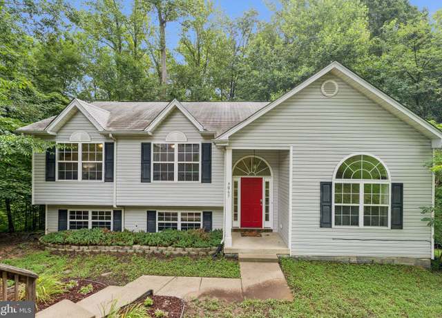 Property at 9065 Dallas Ct, King George, VA 22485, 3 beds, 2 baths