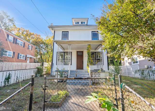 Property at 6210 8th St NW, Washington, DC 20011, 3 beds, 2.5 baths