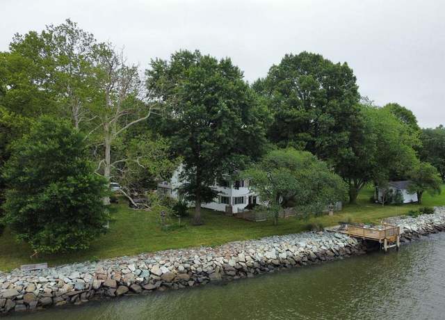Property at 6225 Sandy Point Rd, Prince Frederick, MD 20678, 2 beds, 2.5 baths