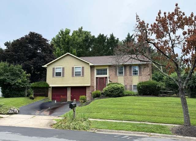 Property at 3 Sunnymeade Ct, Potomac, MD 20854, 4 beds, 2.5 baths