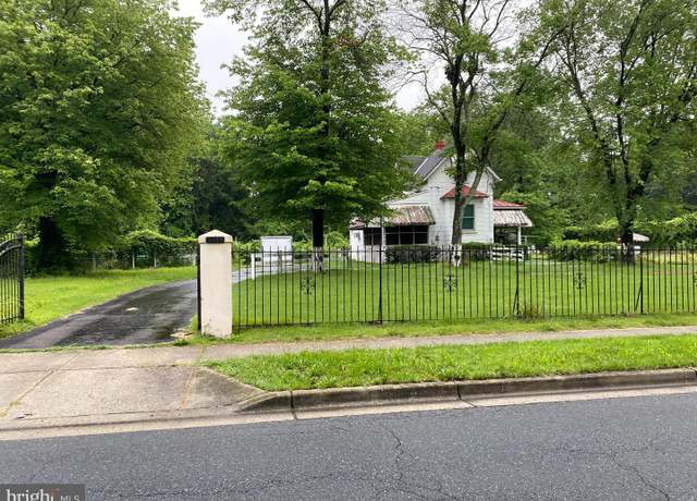 Property at 5513 Taylor Rd, Riverdale, MD 20737, 3 beds, 2 baths