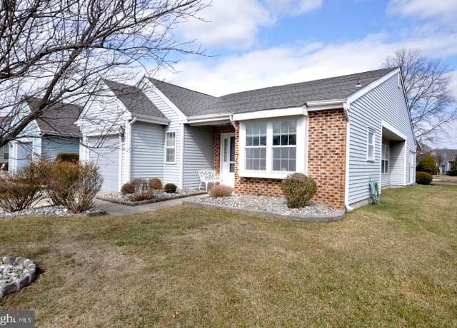 Property at 319 Moonseed Pl, Mount Laurel, NJ 08054, 2 beds, 2 baths