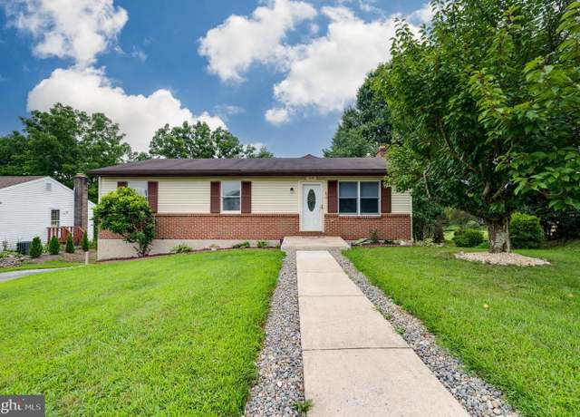 Property at 519 Crest Cir, Mohnton, PA 19540, 4 beds, 2 baths