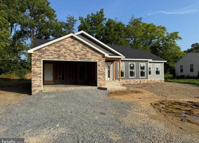 Property at 10199 Jasper Dr, Greencastle, PA 17225, 3 beds, 2 baths