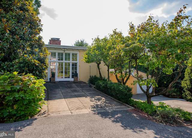 Property at 141 Bethlehem Pike, Philadelphia, PA 19118, 2 beds, 2 baths