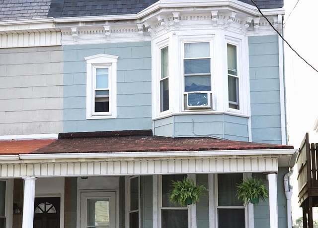 Property at 1022 N George St, York, PA 17404, 5 beds, 1 bath