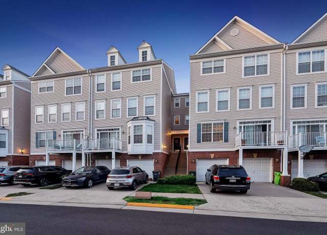 Property at 13660 Venturi Ln #216, Herndon, VA 20171, 3 beds, 2.5 baths