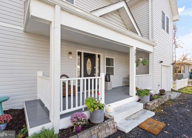 Property at 2813 Woodlawn Trl, Alexandria, VA 22306, 4 beds, 4.5 baths