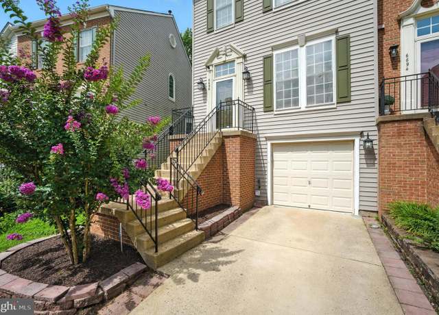 Property at 6696 Debra Lu Way, Springfield, VA 22150, 3 beds, 3 baths