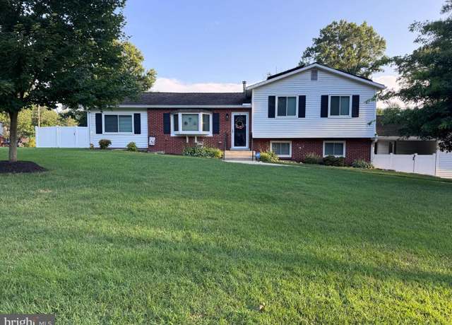 Property at 4319 Jackson Pl, Alexandria, VA 22309, 3 beds, 2 baths