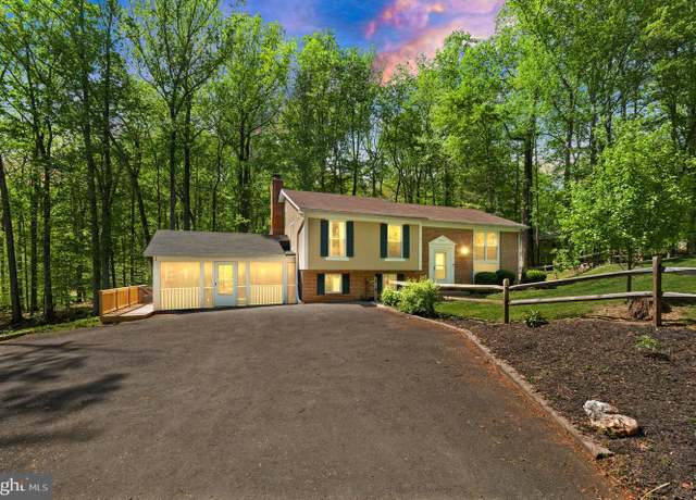 Property at 13600 Smithwood Ct, Nokesville, VA 20181, 4 beds, 3 baths