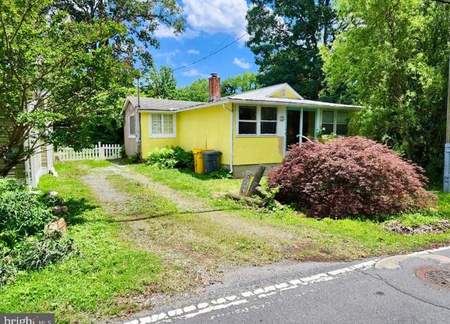 Property at 4725 Idlewilde Rd, Shady Side, MD 20764, 2 beds, 1 bath