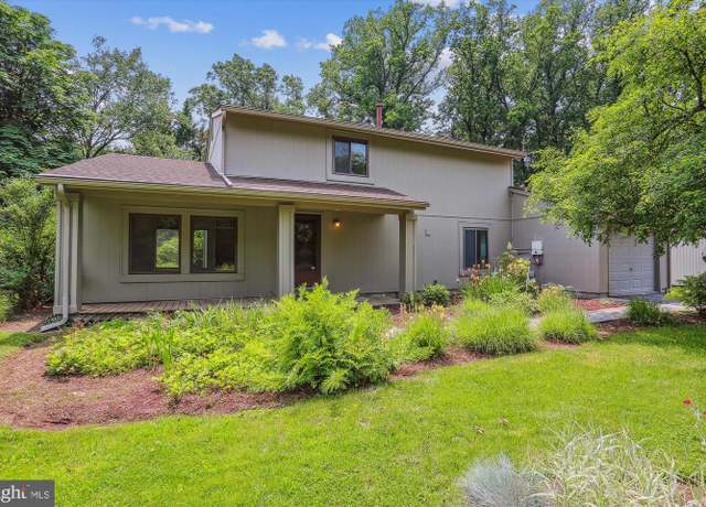Property at 11628 Happy Choice Ln, North Potomac, MD 20878, 4 beds, 2.5 baths