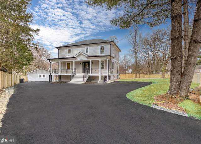 Property at 9300 Riggs Rd, Hyattsville, MD 20783, 8 beds, 5 baths