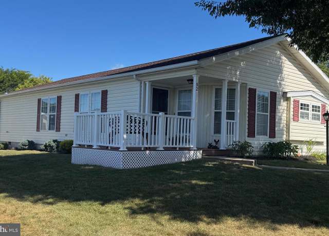 Property at 92 Acorn Ct E, New Hope, PA 18938, 2 beds, 2 baths