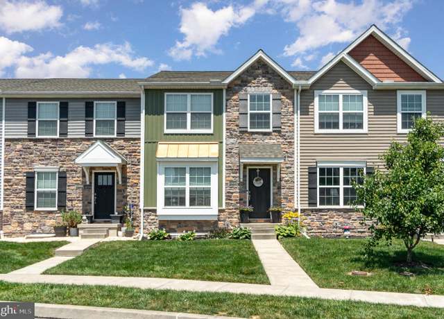 Property at 4215 Wild Orchid Ln, Enola, PA 17025, 3 beds, 2.5 baths
