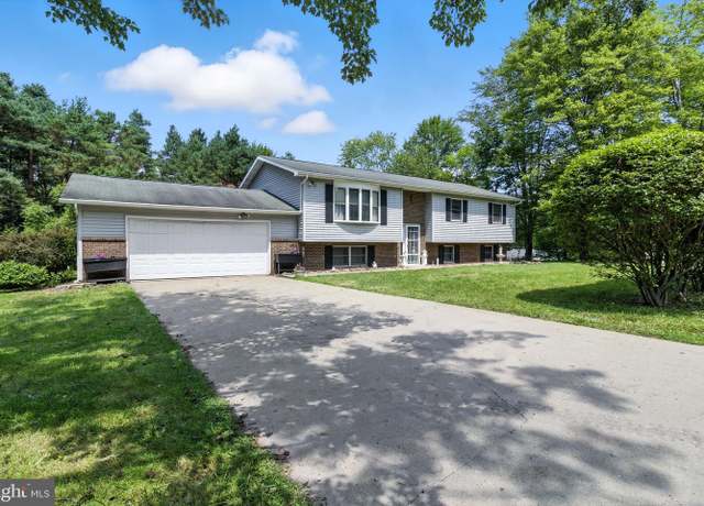 Property at 516 David St, Houtzdale, PA 16651, 3 beds, 3 baths