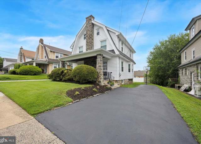 Property at 127 Foster Ave, Upper Darby, PA 19082, 3 beds, 1.5 baths