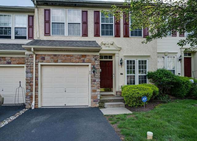 Property at 62 Brookview Ln, Pottstown, PA 19464, 3 beds, 2.5 baths