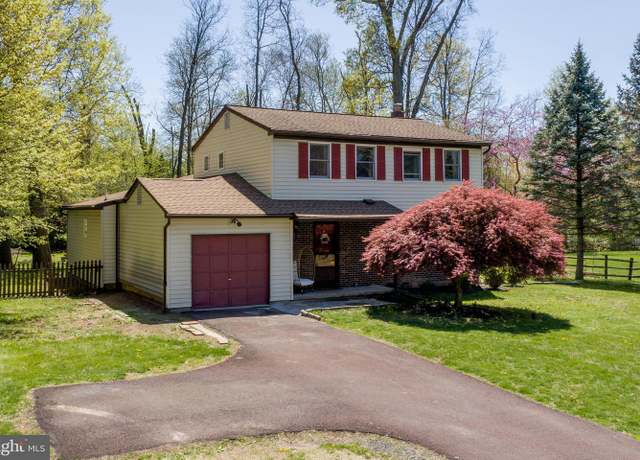 Property at 2741 Valley Woods Rd, Hatfield, PA 19440, 5 beds, 3.5 baths