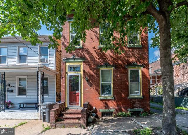 Property at 151 Chestnut St, Pottstown, PA 19464, 4 beds