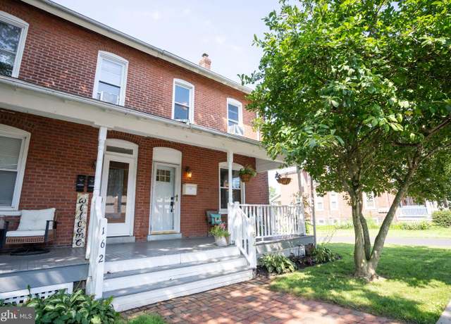 Property at 164 N 4th St, Telford, PA 18969, 3 beds, 2 baths