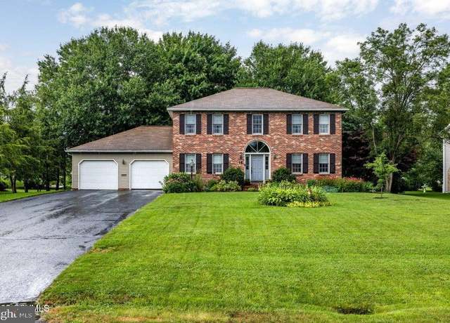 Property at 14 Baylor Blvd, Lewisburg, PA 17837, 3 beds, 3.5 baths