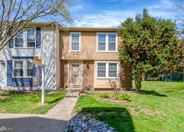 Property at 4653 Brentleigh, Annandale, VA 22003, 3 beds, 2.5 baths