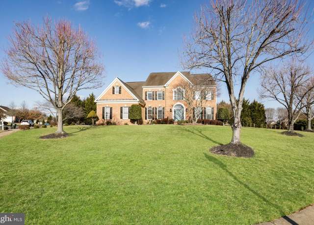 Property at 5557 Roan Chapel Dr, Haymarket, VA 20169, 4 beds, 4.5 baths
