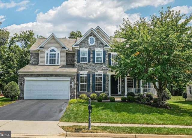 Property at 8069 Tysons Oaks Ct, Gainesville, VA 20155, 6 beds, 4.5 baths