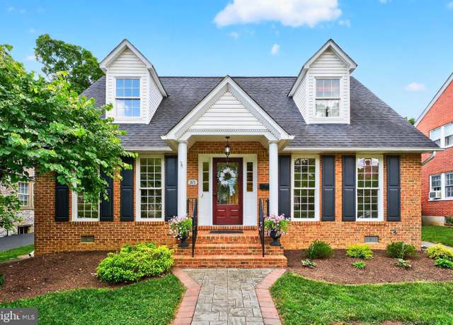 Property at 315 W Whitlock Ave, Winchester, VA 22601, 5 beds, 3 baths