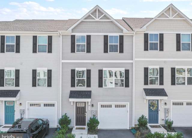 Property at 63 Ogunquit Dr, Martinsburg, WV 25403, 3 beds, 2.5 baths