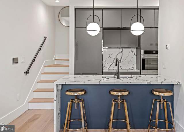 Property at 1128 6th St NW #3, Washington, DC 20001, 1 bed, 1.5 baths