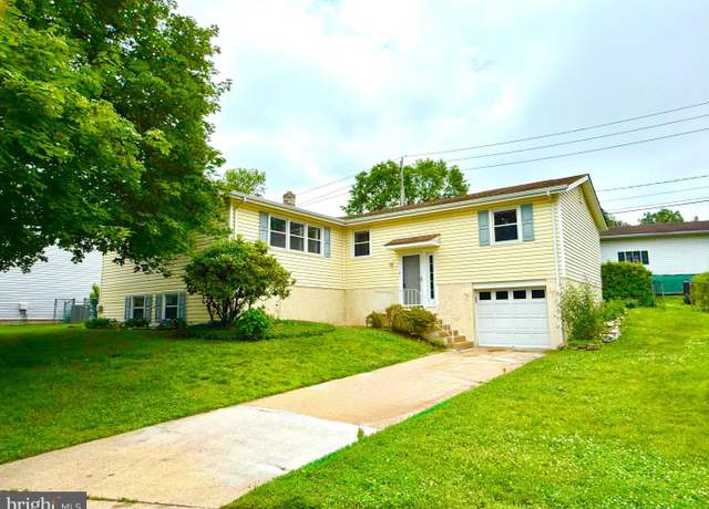 Property at 122 Worral Dr, Newark, DE 19711, 4 beds, 1.5 baths